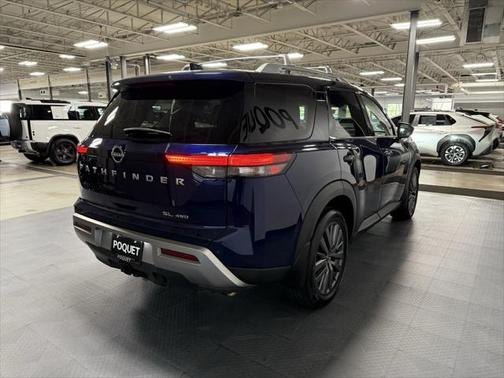2024 Nissan Pathfinder SL 4WD
