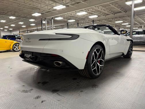 2019 Aston Martin DB11 Volante