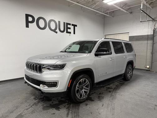 2023 Jeep Wagoneer Base