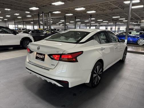 2022 Nissan Altima 2.5 SV