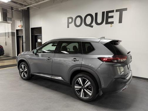 2022 Nissan Rogue SL