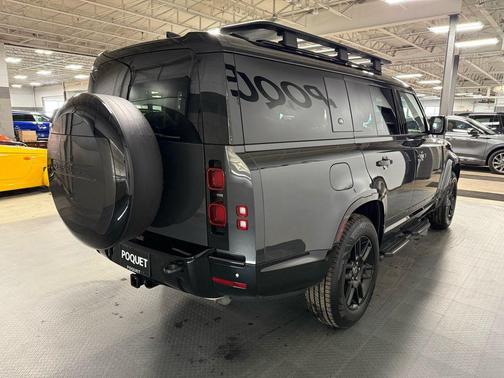 2024 Land Rover Defender X-Dynamic SE