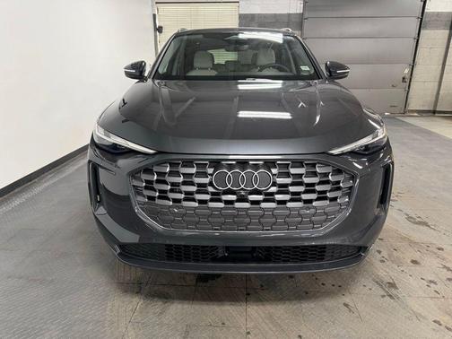 2025 Audi Q5 2.0T Premium