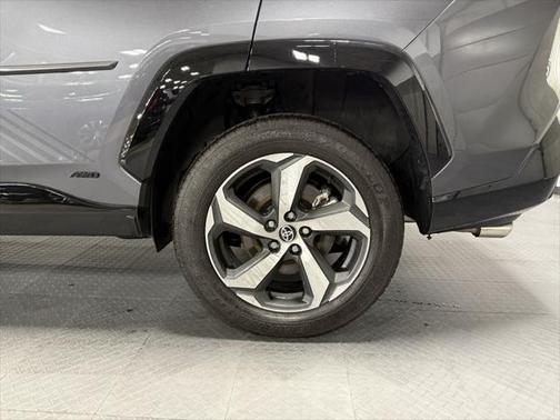 2024 Toyota RAV4 Prime SE