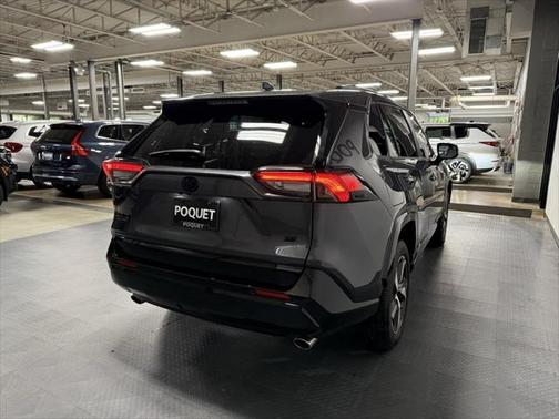 2024 Toyota RAV4 Prime SE