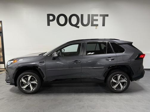 2024 Toyota RAV4 Prime SE