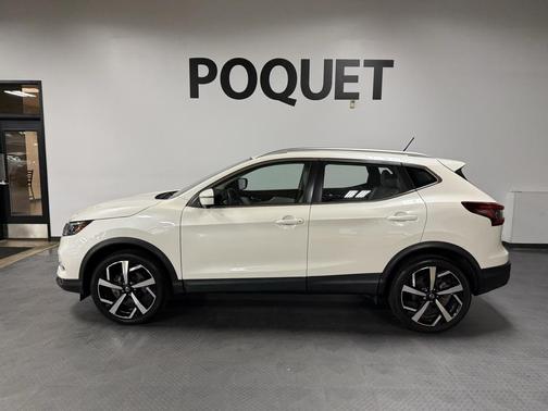 2022 Nissan Rogue Sport SL