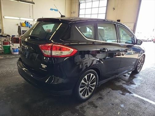 2017 Ford C-Max Energi Titanium