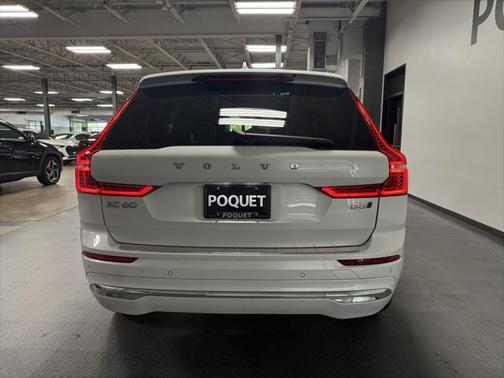 2022 Volvo XC60 B5 Inscription