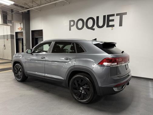 2024 Volkswagen Atlas Cross Sport 2.0T SE w/Technology 4MOTION