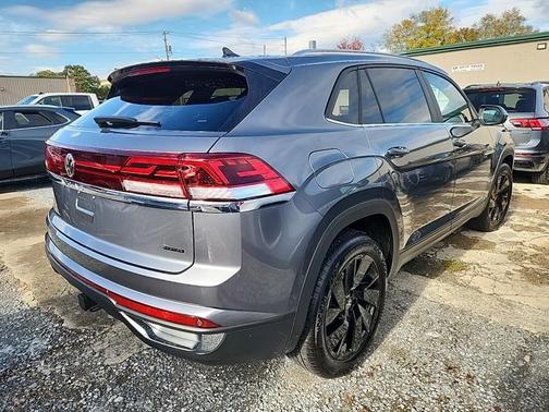 2024 Volkswagen Atlas Cross Sport 2.0T SE w/Technology 4MOTION