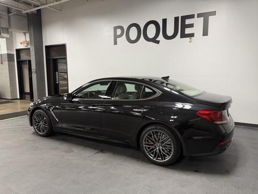 2019 Genesis G70 3.3T Design