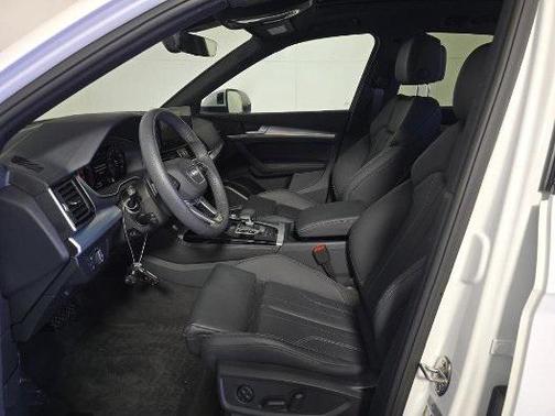 2024 Audi Q5 45 S line Premium Plus