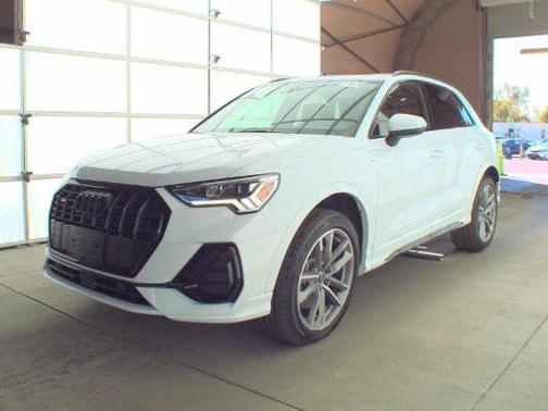 2022 Audi Q3 45 S line Premium Plus