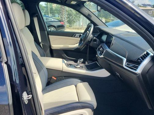 2022 BMW X5 xDrive45e