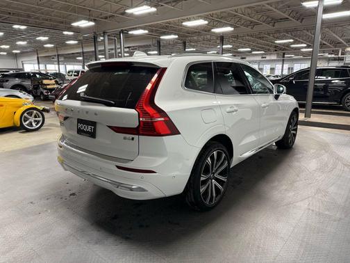 2023 Volvo XC60 B6 Ultimate Bright Theme