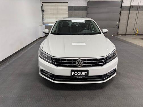 Pure White 2017 Volkswagen Passat SEL Premium