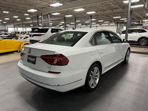 Pure White 2017 Volkswagen Passat SEL Premium