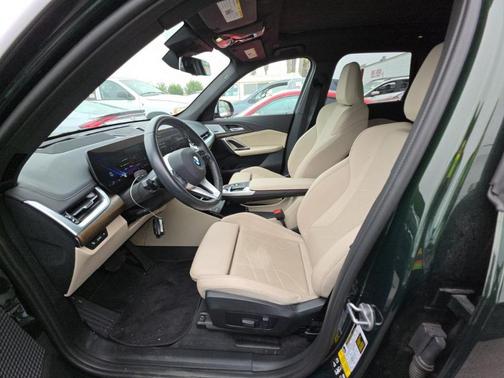 San Remo Green Metallic 2023 BMW X1 xDrive28i