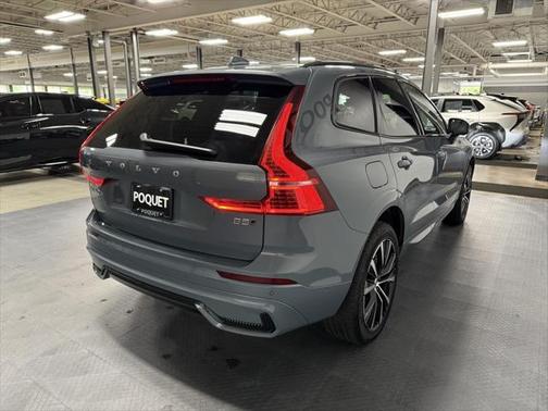 2024 Volvo XC60 B5 Plus Dark Theme