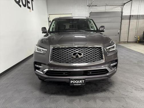 2022 INFINITI QX80 Luxe