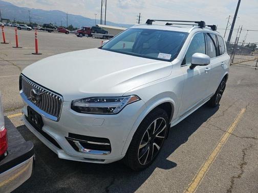 2023 Volvo XC90 B6 Plus 7-Seater