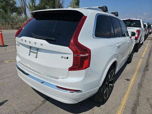 2023 Volvo XC90 B6 Plus 7-Seater