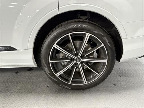 2023 Audi Q7 55 Prestige