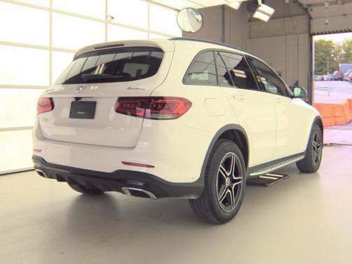Polar White 2021 Mercedes-Benz GLC 300 4MATIC