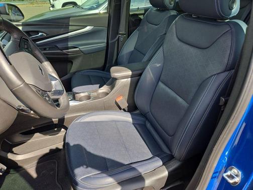 Bright Blue Metallic 2023 Chevrolet Bolt EUV Premier