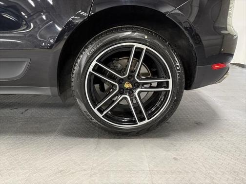 2020 Porsche Macan Base