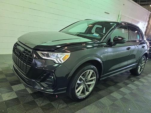 2023 Audi Q3 Premium