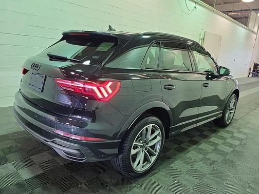 2023 Audi Q3 Premium