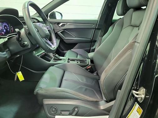 2023 Audi Q3 Premium