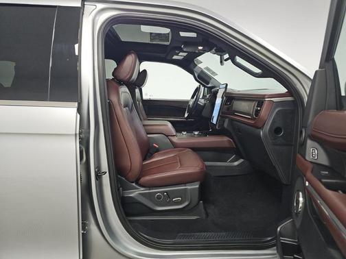 Iconic Silver Metallic 2024 Ford Expedition Limited