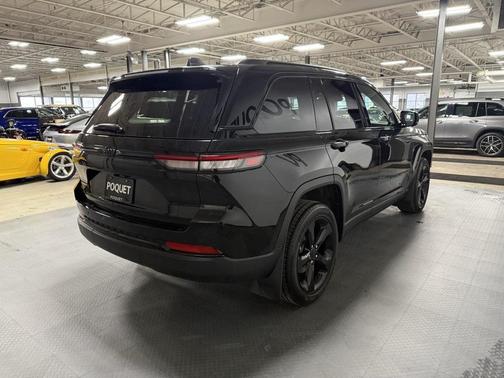 2024 Jeep Grand Cherokee Altitude