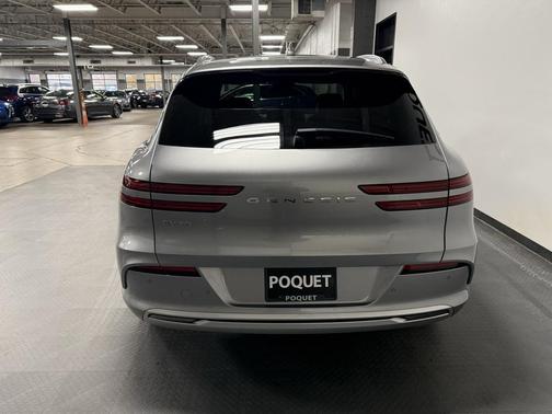 2023 Genesis Electrified GV70 Advanced