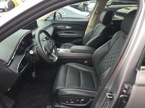 2023 Genesis Electrified GV70 Advanced