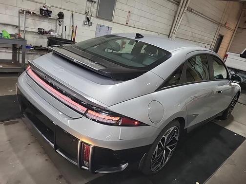 2023 Hyundai IONIQ 6 SEL