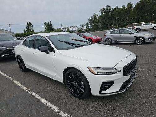 Crystal White Metallic 2024 Volvo S60 B5 Plus Black Edition