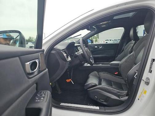 Crystal White Metallic 2024 Volvo S60 B5 Plus Black Edition