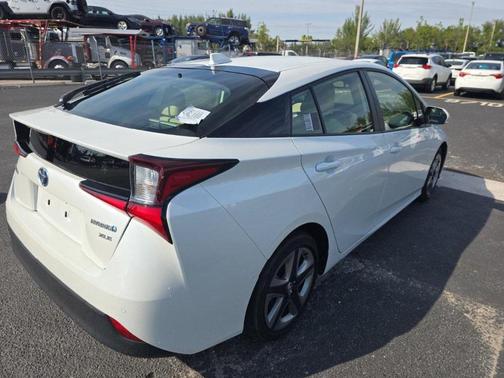 2022 Toyota Prius XLE