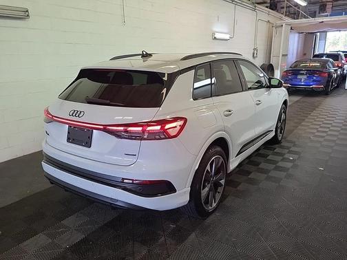 2024 Audi Q4 e-tron Prestige