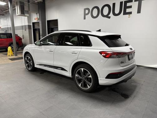 2024 Audi Q4 e-tron Prestige