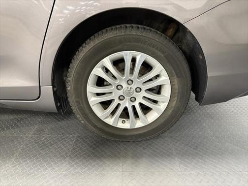 2016 Toyota Sienna XLE Premium