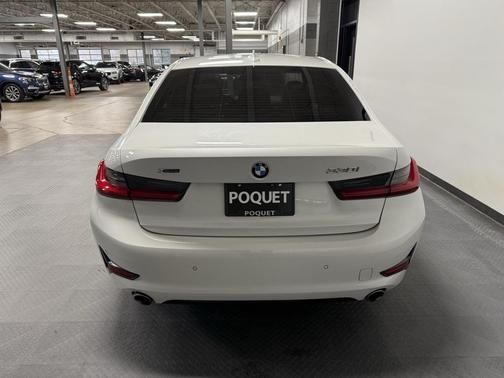 2019 BMW 330 i xDrive