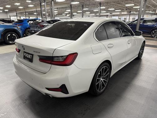 2019 BMW 330 i xDrive