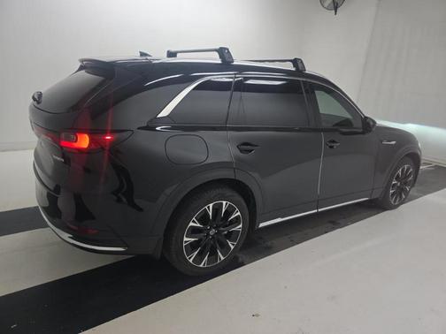 2024 Mazda CX-90 PHEV Premium