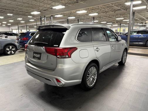 2022 Mitsubishi Outlander PHEV SEL