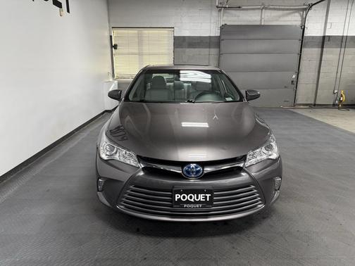 2017 Toyota Camry Hybrid XLE